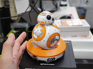 スマホで操作できるスター・ウォーズ「BB-8」のラジコンがセール