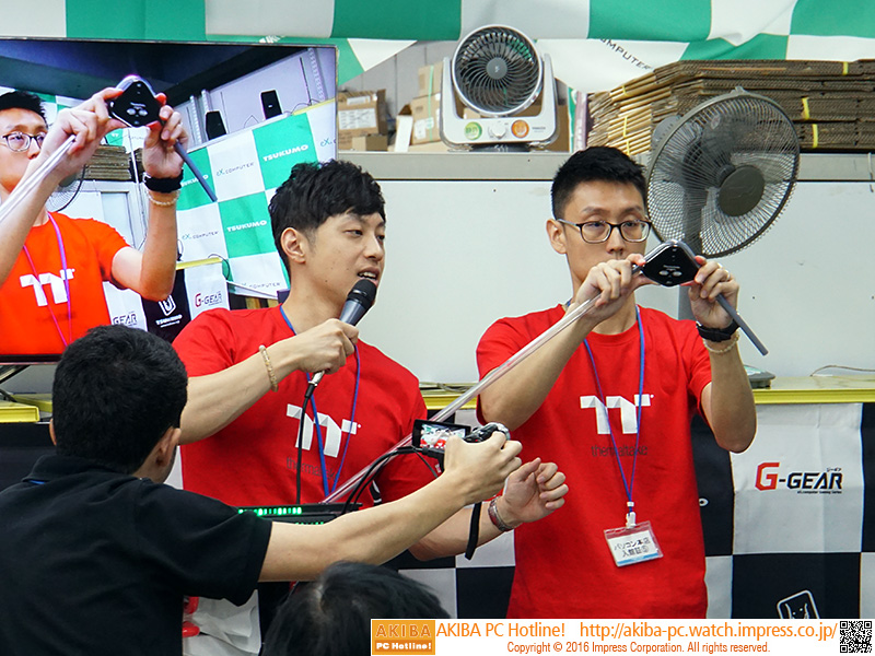 イベントでは水冷PCを組む際のコツの解説や、アクリルチューブの加工実演なども行われた。