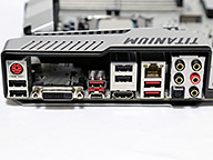 基板も銀色なゲーム/OC向けマザー「Z170A MPOWER GAMING TITANIUM」を