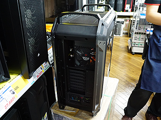 キーボード収納スペースを備えたゲーミングPCケースが発売 - AKIBA PC 