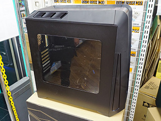 7色LEDファンやイルミネーション機能搭載のAntec製PCケース「GX1200