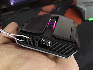 実売2万円越えの高級ゲーミングマウス「ROG Spatha」が先行発売、ASUS