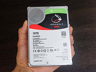 10TB HDDのギモン、実際に試して答えます！ NASで使えるの？1TB HDDと