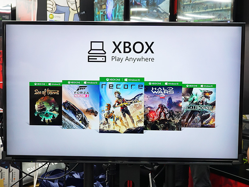 Forza Horizon 3は「Xbox Play Anywhere」対応ソフトで、Windows ストアからタイトルを購入すると、1ライセンスでXBOXでもWindowsでも遊べる形式になっている。現在この形式で販売されているのは「ReCore」と「Forza Horizon 3」で、今後増えていくとのこと。
