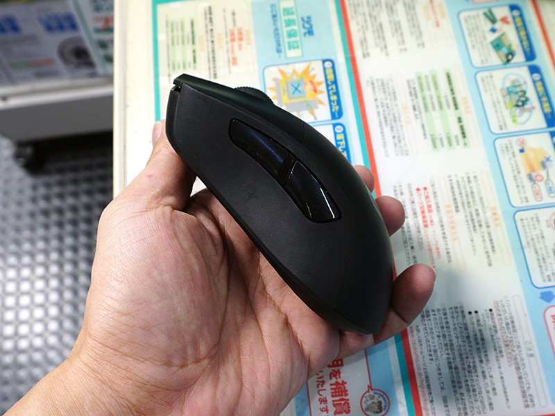 ケーブルを付けると有線式マウスに