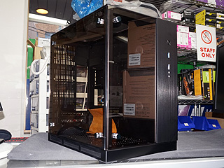 PCケースLian Li PC-Q37 WX Mini-ITX アルミ Amazon.co.jp: Lian Li PCケース pc-q37wx : パソコン・周辺機器