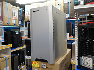 国産アルミ採用のアビー製PCケース「smart EZ500」、前面フラット仕様