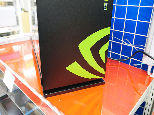 NVIDIAコラボの“魅せる”PCケースが発売、IN WIN製 - AKIBA PC Hotline!