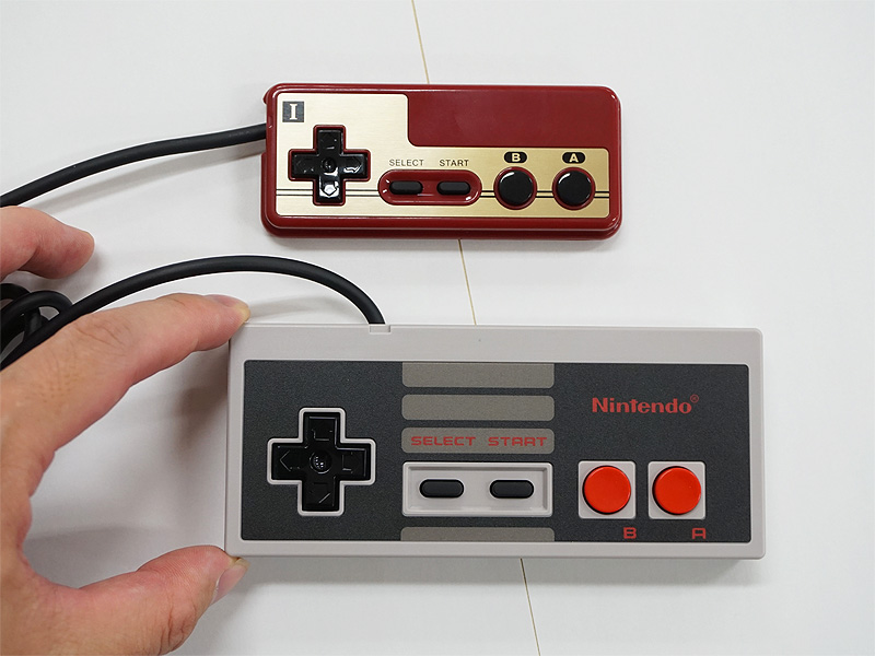 ミニファミコンのコントローラーとの比較