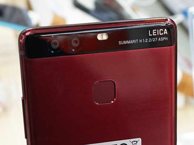 Huawei P9 EVA-L09 LEICA ライカ ダブルレンズ 美品 ライカと共同開発、ダブルレンズカメラ搭載のSIMフリースマホ