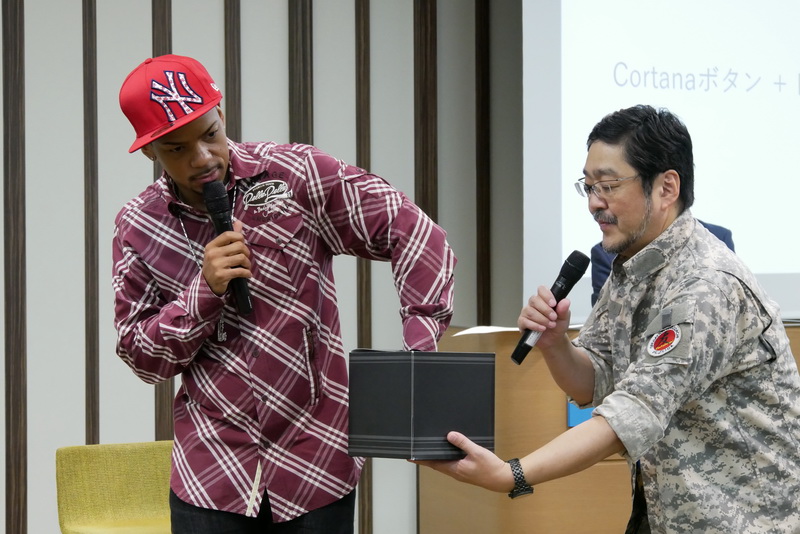 豪華賞品の当たるプレゼント大会も実施