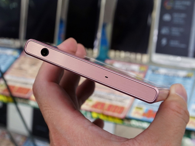 SONY - 【美品】海外版 XPERIA XZ F8332 ディープピンク SONY - 【美品】海外版 XPERIA XZ F8332 ディープピンク Amazon