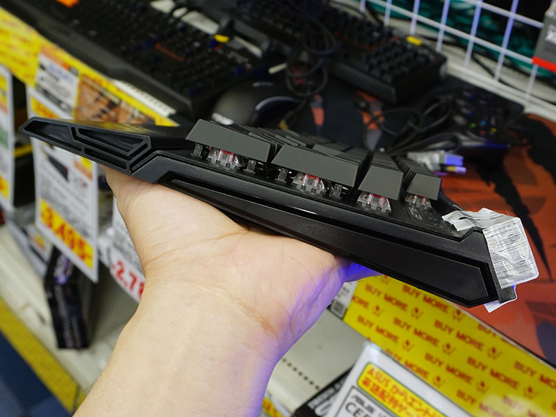 RGBイルミネーション対応のゲーミングマウス「SKILLER SGM1（SHA-SGM1）」