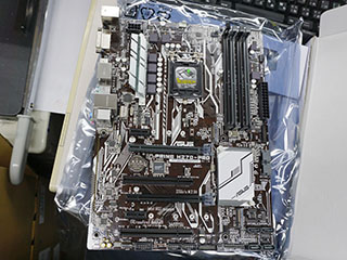 ASUS H270-PLUS マザーボードintel Core i7-7700K Amazon | ASUS PRIME H270-Plusマザーボード - ブラック（ソケット1151