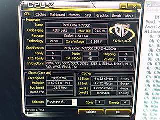 Core i7-7700Kが7GHzで動作！清水氏が極冷OCでデモ （取材中に見つけた