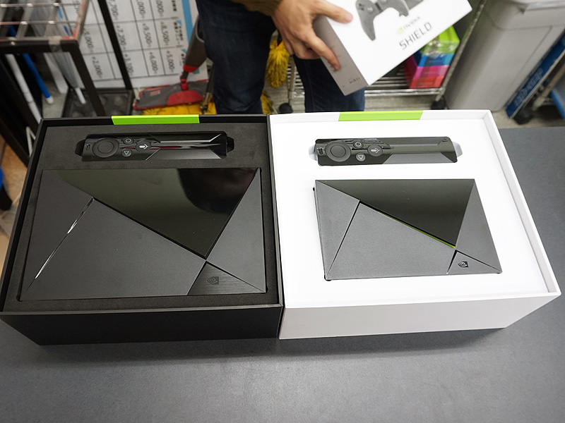 左がSHIELD PRO、右がSHIELD