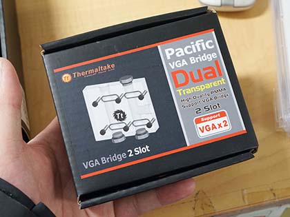 Thermaltake Pacific VGA ブリッジ トリプル (3スロット) 透明 PMMA G1/4 スレッド冷却 CL-W136-PL00T（並行輸入品） : Thermaltake Pacific VGA Bridge Dual (2-Slot