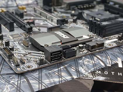 MSIのRyzenマザーは「X370 XPOWER GAMING TITANIUM」など2モデル