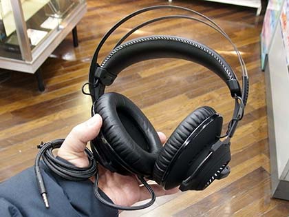 PS4にも対応したバーチャル7.1chヘッドセット「HyperX Cloud Revolver