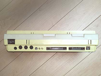 FM-8の後継機として登場し、価格も抑えヒットを飛ばした「富士通 FM-7
