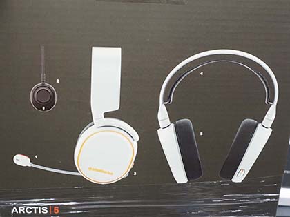 SteelSeriesのゲーミングヘッドセット「Arctis 5」「Arctis 3」の