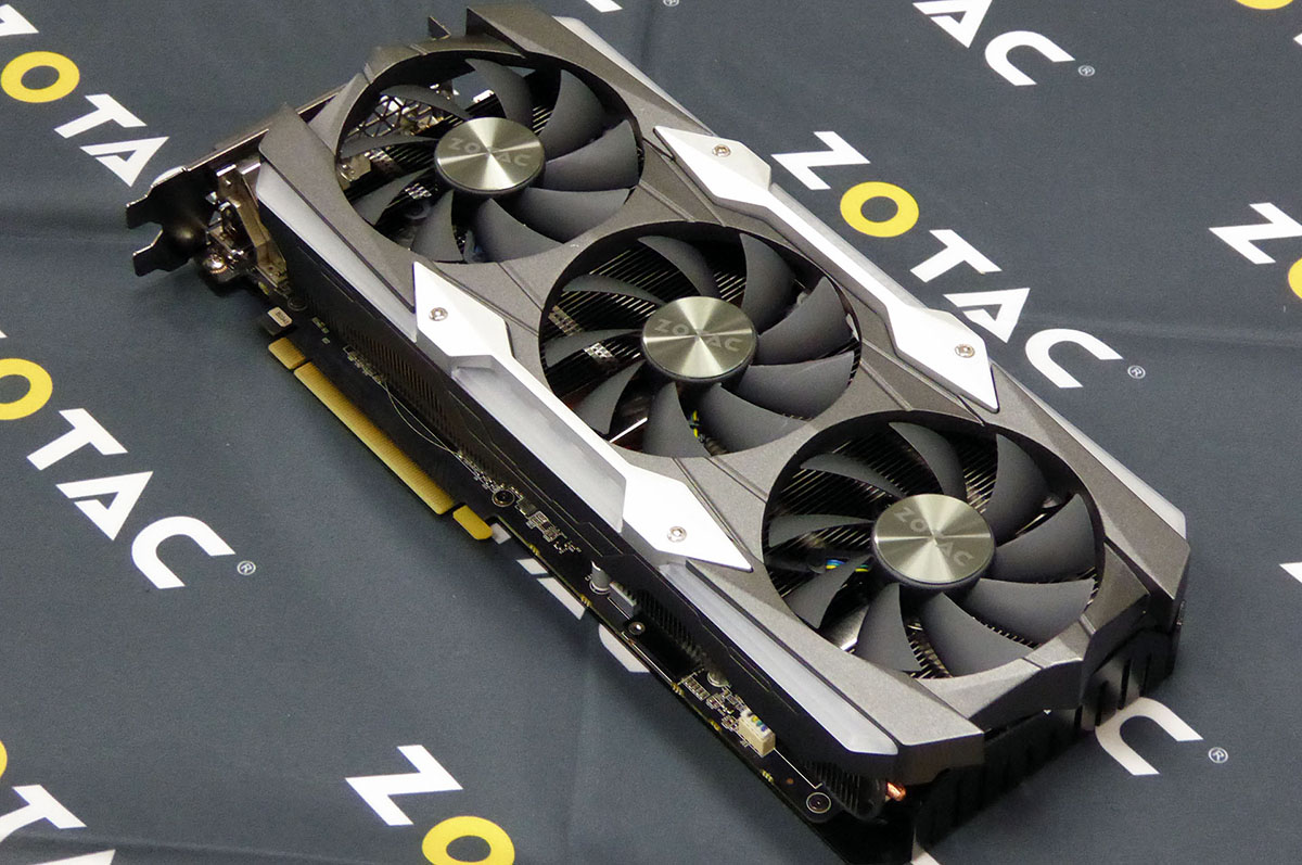 GeForce GTX 1080 Ti AMP Extreme