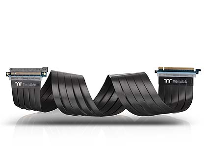 長さが1mもあるPCI Express用ライザーケーブルが週末に発売、高品質な