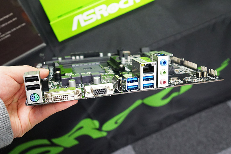 A320M-HDV、こちらは発売日未定