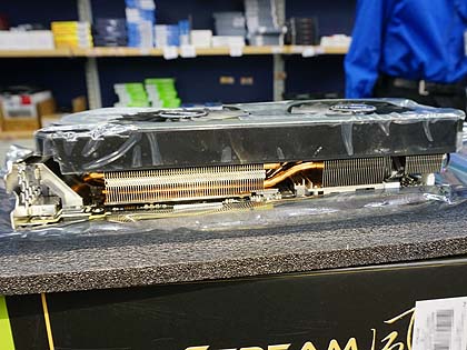 独自クーラー搭載で過去最安、Palitの「GeForce GTX 1080Ti JetStream