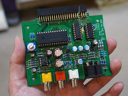 PCエンジンにRGB出力とセーブ機能を追加する同人ハード「RGBの声32」が