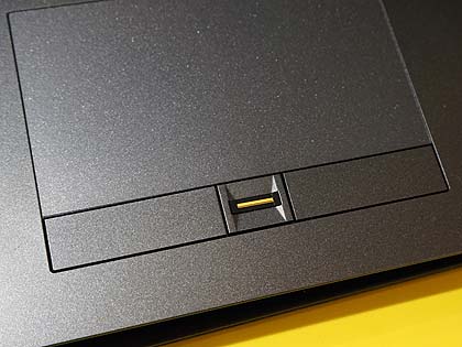 Core i7やGeForce GTX 1050搭載の17.3型ゲーミングノート、マウス製