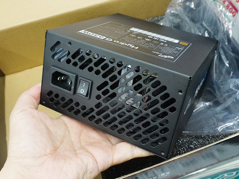 写真は650Wモデル