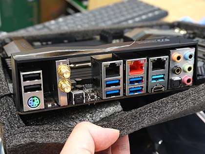 Core X対応のハイエンドマザー「Fatal1ty X299 Professional Gaming i9