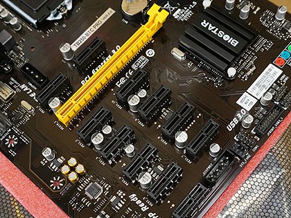 PCIeスロットが12基もある「TB250-BTC PRO」が販売スタート
