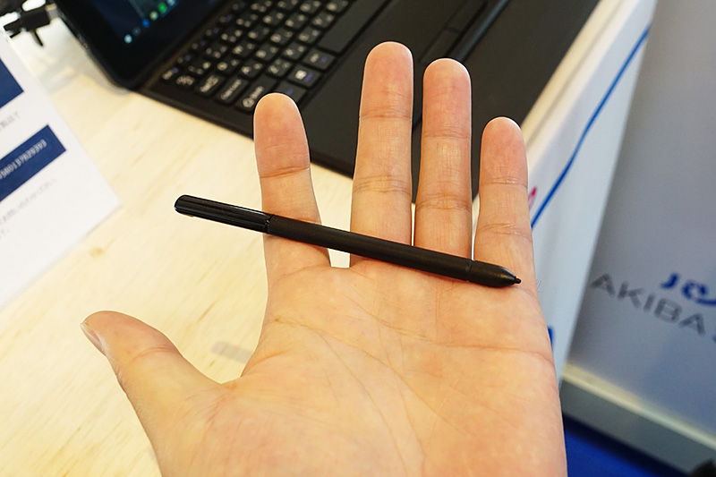 ECS「TE10EA3」。10.1インチ/1,920×1,200ドットの液晶を備えたイラスト向けのWindows 10 Homeタブレット。Wacom製デジタイザペン採用モデルで、搭載CPUはIntel Atom x5-Z8350、メモリはLPDDR3 4GB。