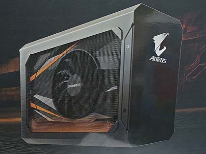 29,800円の格安3Dプリンタ、“観音開き風”のオープンフレーム