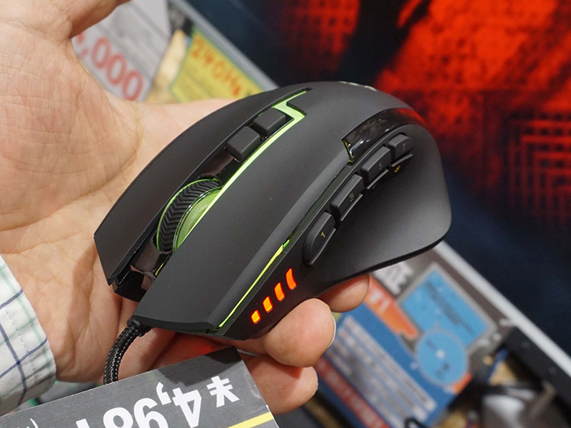 LEDを発光させたところ