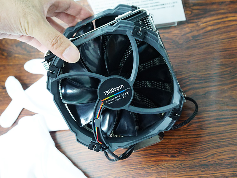 サイドフロー型CPUクーラーの新モデル「R5」