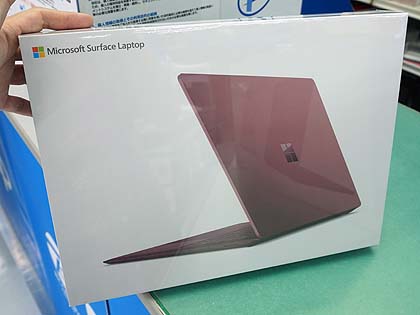 Surface Laptop DAG-00078 バーガンディ　256GB Amazon.com: Microsoft Surface Laptop (Intel Core i5, 8GB RAM