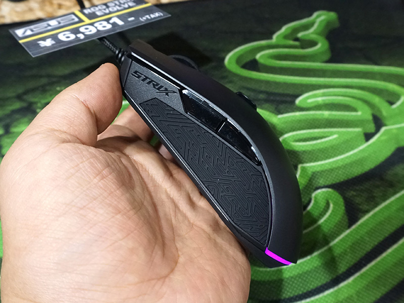 トップカバーは交換可能