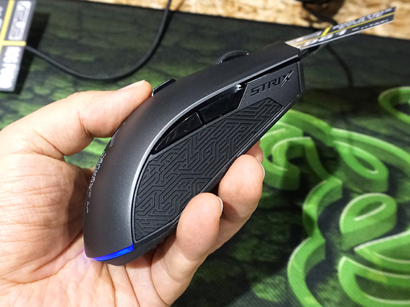 トップカバーは交換可能