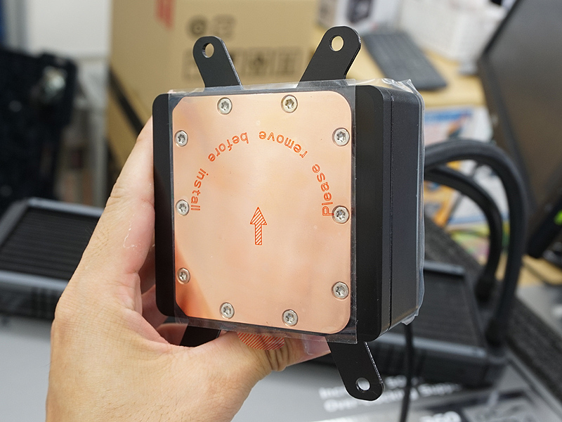 TDP 500W+対応でRyzen Threadrippeのヒートスプレッダを100％カバー