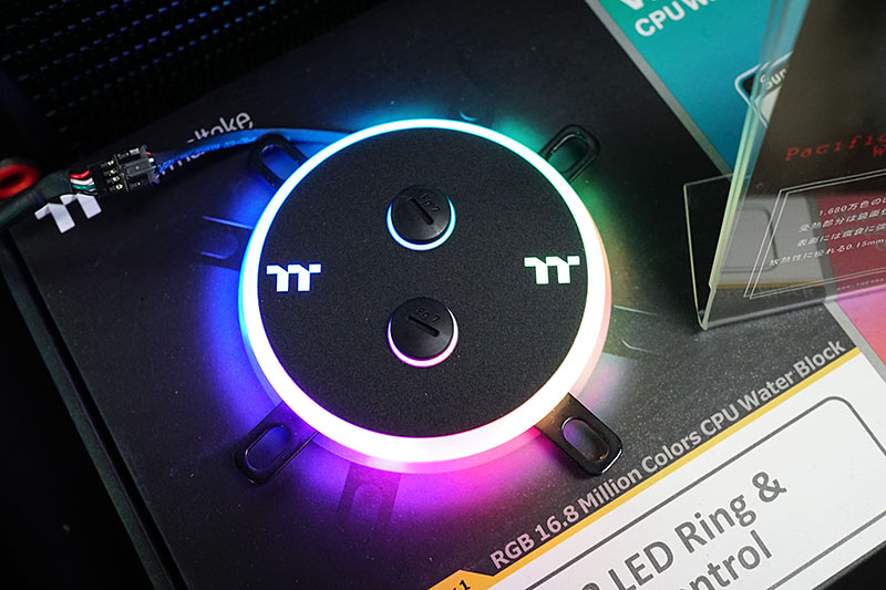 CPU用水冷ヘッドの「Pacific W4 RGB CPU Water Block」