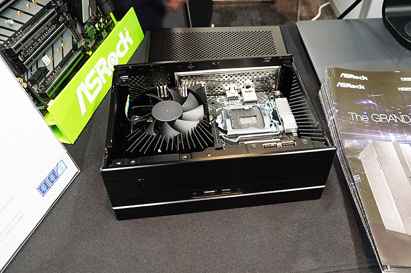 MXM企画のビデオカードが搭載可能な小型PC「DESKMINI GTX」