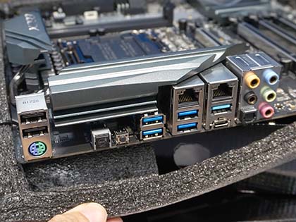 オーバークロッカーのために開発されたX299マザー「X299 OC Formula 