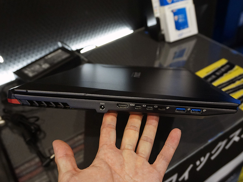 天面パネルを閉じた状態