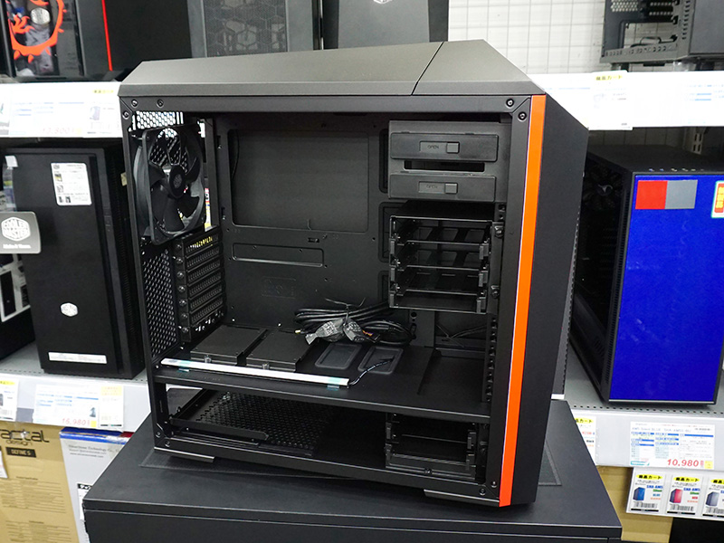 右サイドを外したところ