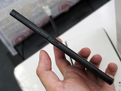 国内未発売の「Xperia XA1 Plus」が直輸入、税込49,800円 - AKIBA PC