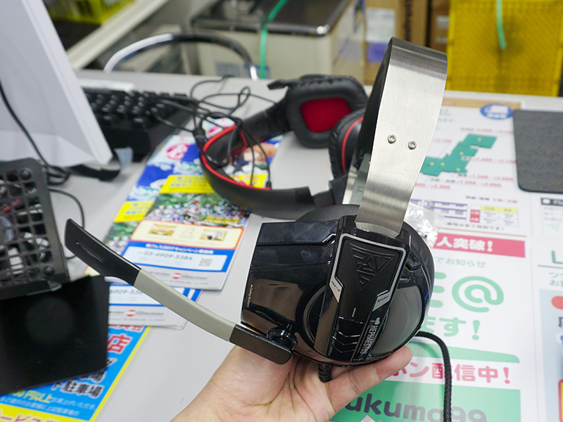 側面にイルミネーション機能あり