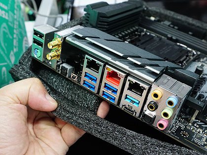 10GbE LAN搭載マザー「Fatal1ty X299 Professional Gaming i9 XE」が